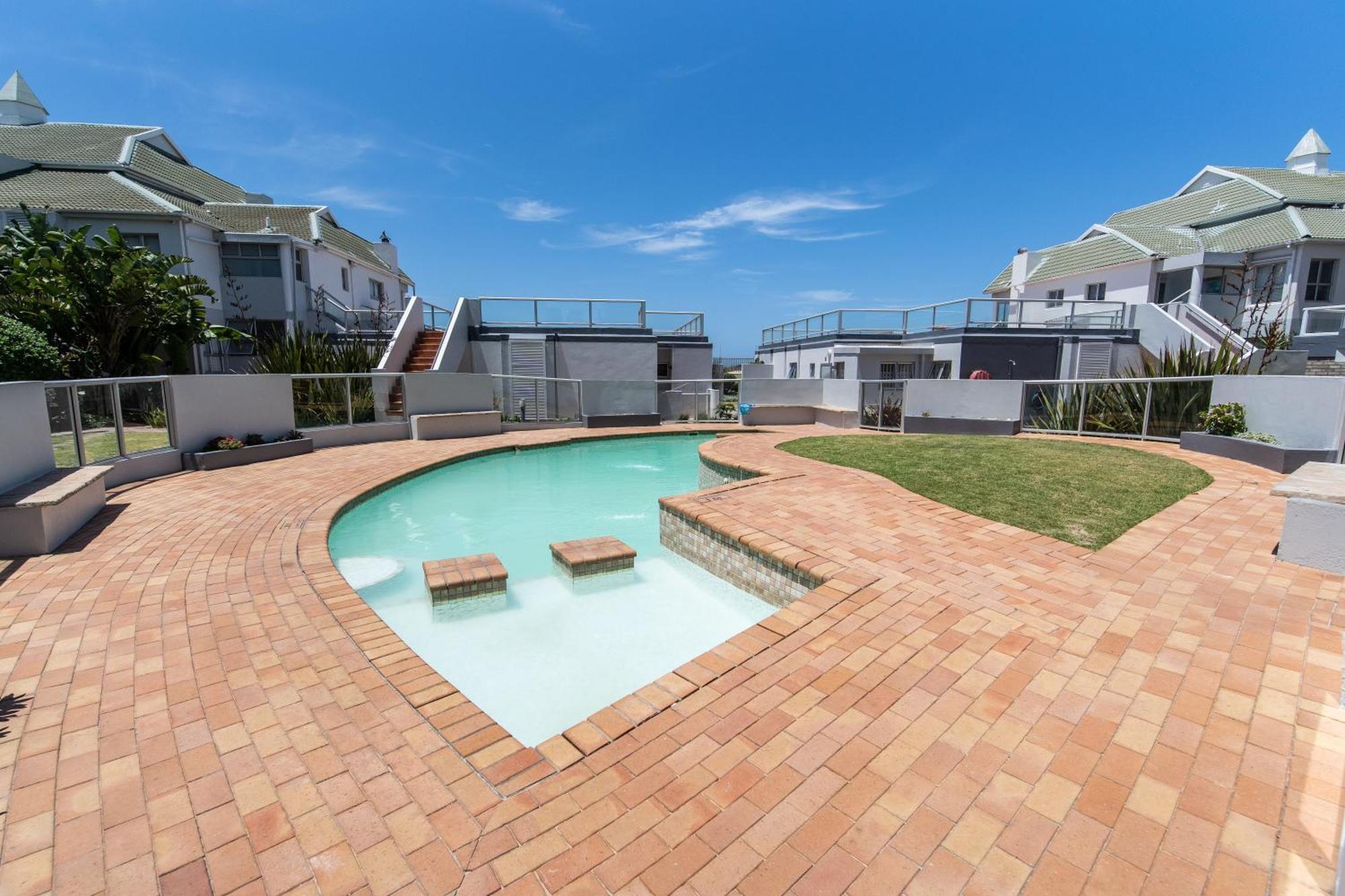 Summerseas Beach Living Port Elizabeth Exterior photo